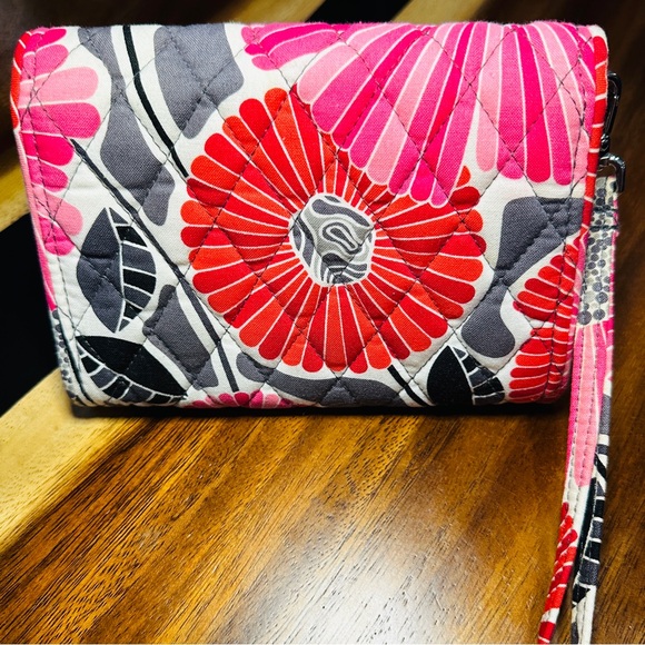 Vera Bradley Folding Wallet/Wristlet - Modern Floral Print - Picture 6 of 6